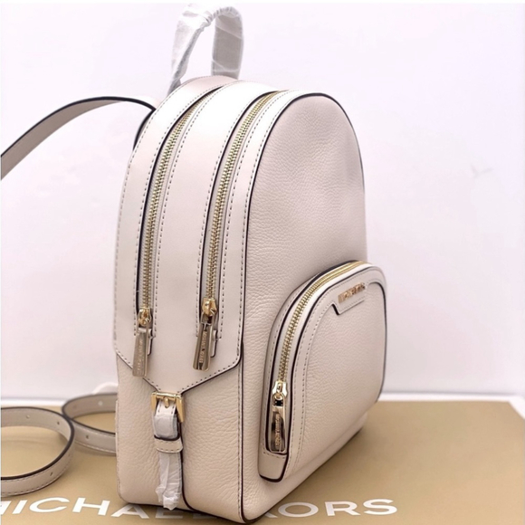 Michael Kors Jaycee Medium
Pebbled Leather Backpack Light
Cream - Picture 13 of 15